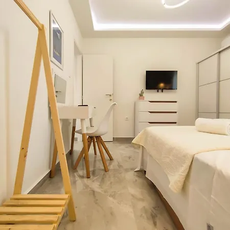 Zoe Apartment Nea Kallikrateia