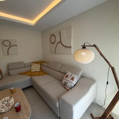 Zoe Apartment Nea Kallikrateia